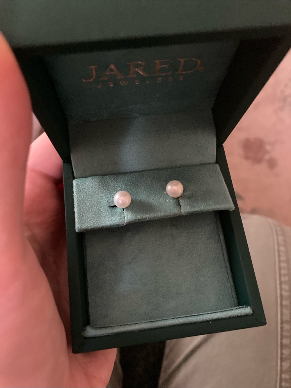 JARED Red Pearl Stud Earrings - Soft White Pearls